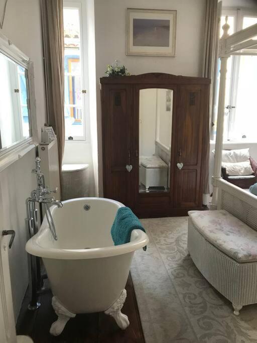 Holiday home Riverside 4 Bed House Full Of Character And Charm *