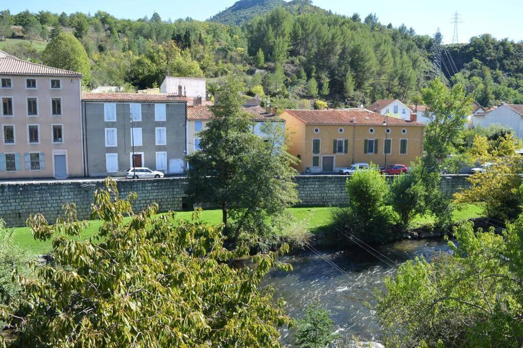 Riverside 4 Bed House Full Of Character And Charm Holiday home *
