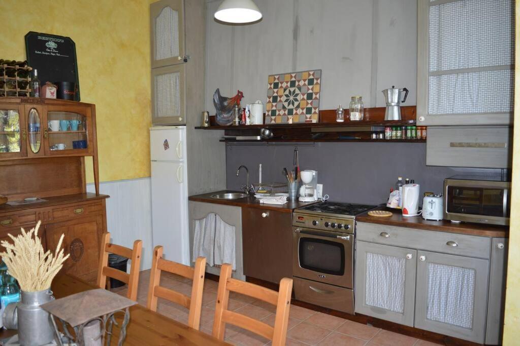 Riverside 4 Bed House Full Of Character And Charm