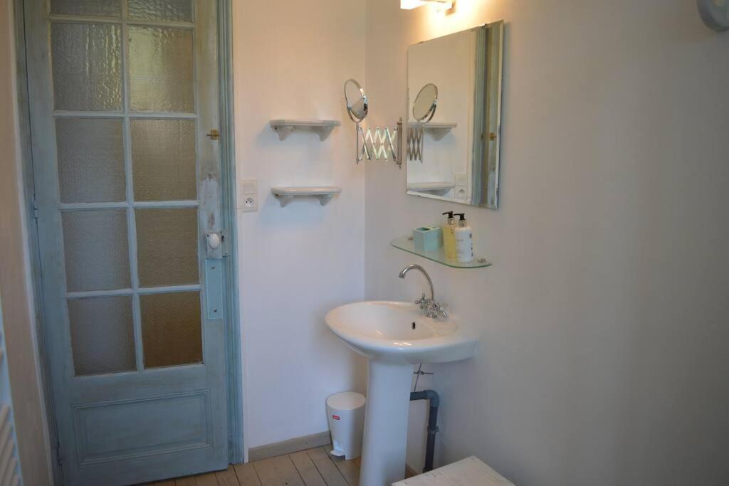Riverside 4 Bed House Full Of Character And Charm